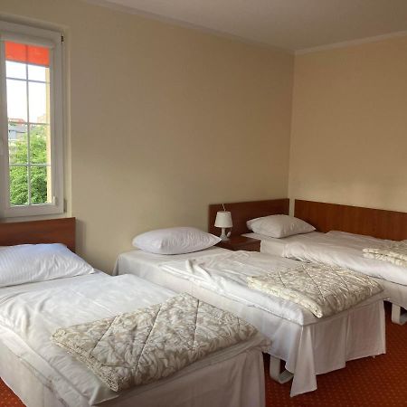 Hotel Gryf Koscierzyna Esterno foto
