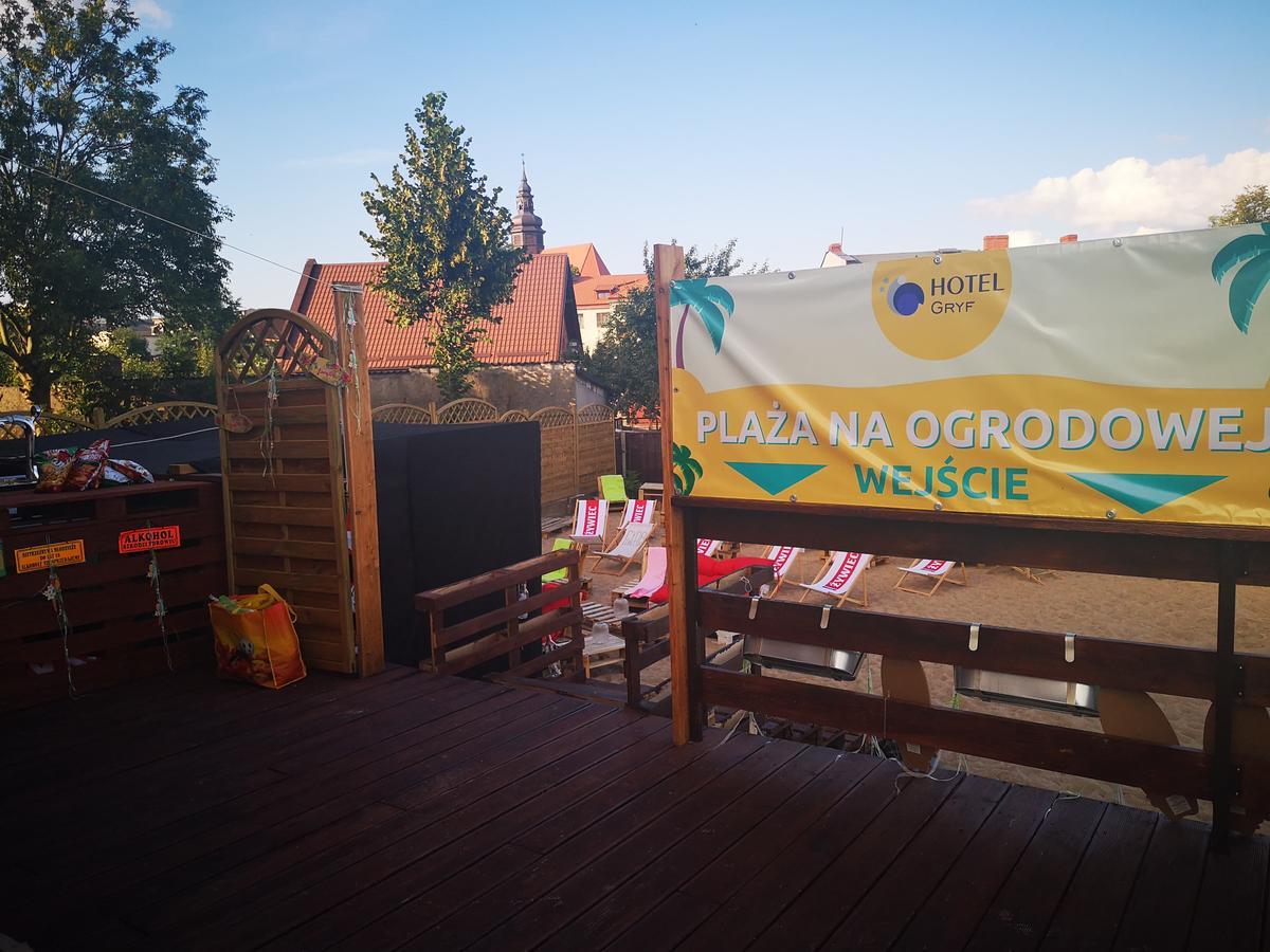 Hotel Gryf Koscierzyna Esterno foto