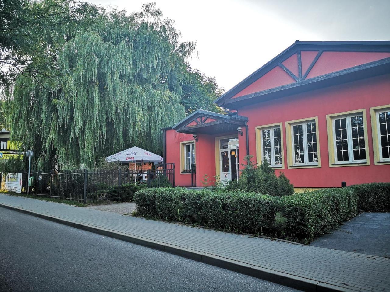 Hotel Gryf Koscierzyna Esterno foto