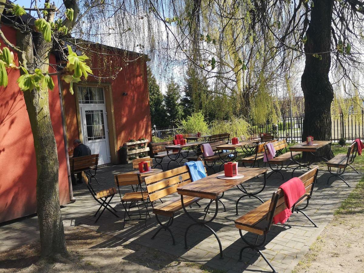 Hotel Gryf Koscierzyna Esterno foto